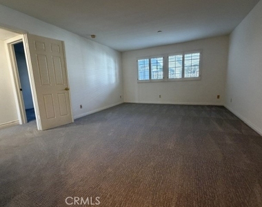 2020 S Western Avenue - Photo Thumbnail 28