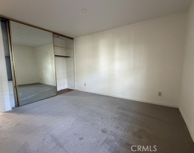 2020 S Western Avenue - Photo Thumbnail 27