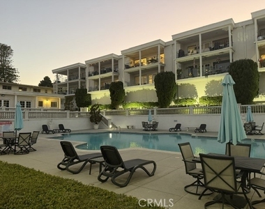 2020 S Western Avenue - Photo Thumbnail 13