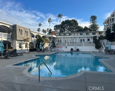 2020 S Western Avenue - Photo Thumbnail 3