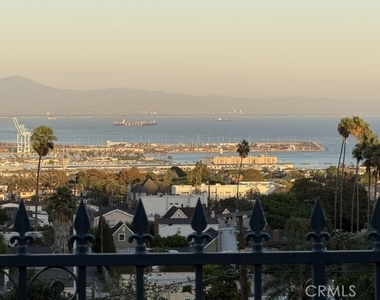 2020 S Western Avenue - Photo Thumbnail 11