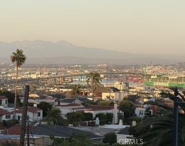 2020 S Western Avenue - Photo Thumbnail 12