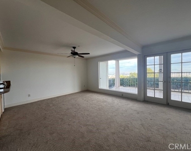 2020 S Western Avenue - Photo Thumbnail 6