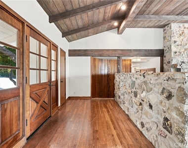 72 Saddleback Road - Photo Thumbnail 5