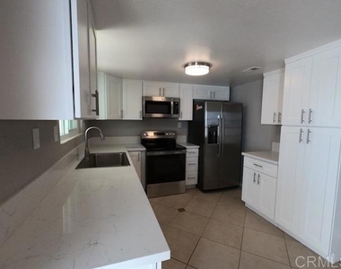 273 Date Avenue - Photo Thumbnail 3