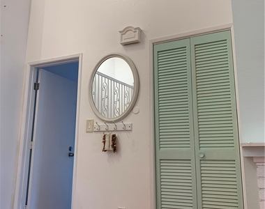 436 Fairview - Photo Thumbnail 16