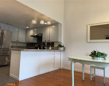436 Fairview - Photo Thumbnail 23
