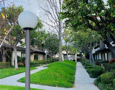 436 Fairview - Photo Thumbnail 4