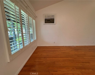 436 Fairview - Photo Thumbnail 11