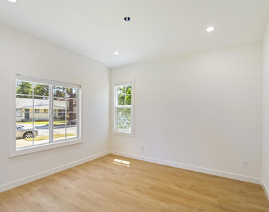 83 S Greenwood Avenue - Photo Thumbnail 11