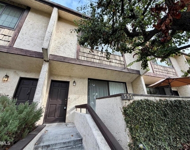 335 Wallis Street - Photo Thumbnail 1