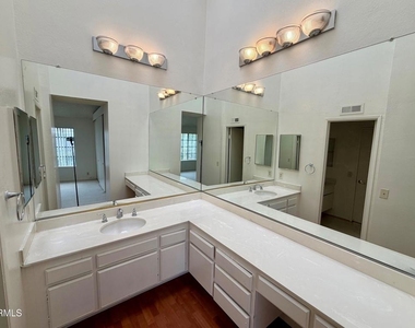 335 Wallis Street - Photo Thumbnail 17