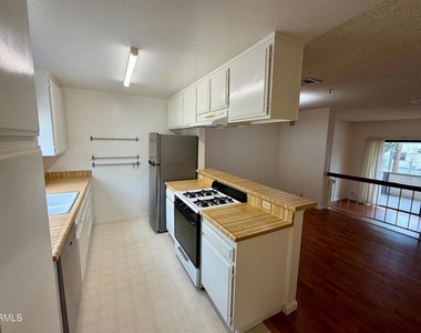 335 Wallis Street - Photo Thumbnail 10