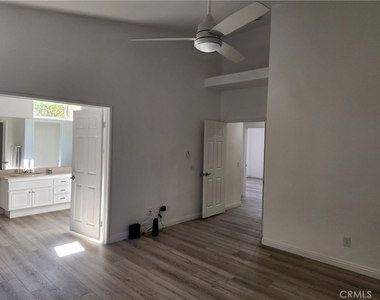 43950 Milan Court - Photo Thumbnail 24