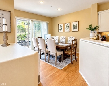 137 Islington - Photo Thumbnail 3