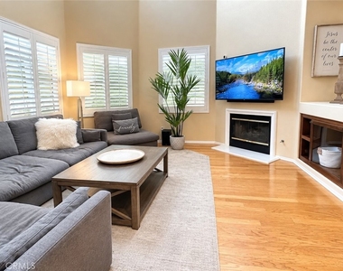 137 Islington - Photo Thumbnail 2