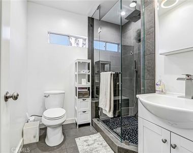 128 E Penn - Photo Thumbnail 13