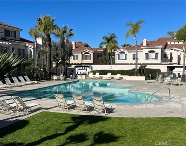 28745 La Triana - Photo Thumbnail 19