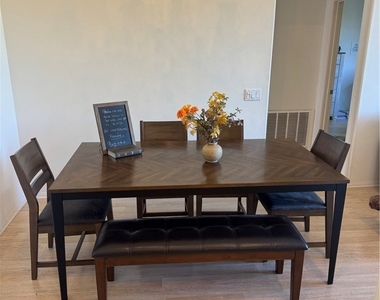 3006 Ladrillo Aisle - Photo Thumbnail 8