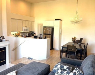 3006 Ladrillo Aisle - Photo Thumbnail 5