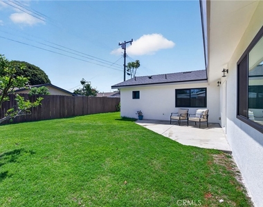 19352 Brookhurst - Photo Thumbnail 23