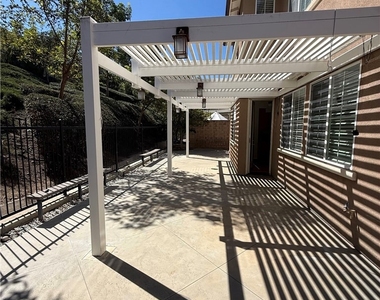144 Treehouse - Photo Thumbnail 7