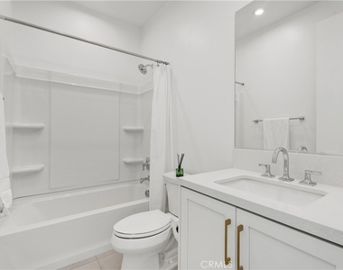 651 S Lyon Street - Photo Thumbnail 21