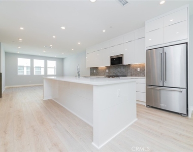 2653 Everly Dr - Photo Thumbnail 33