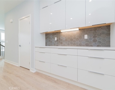 2653 Everly Dr - Photo Thumbnail 19