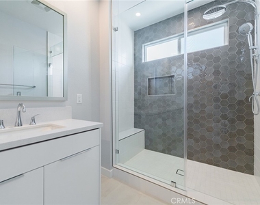 2653 Everly Dr - Photo Thumbnail 11