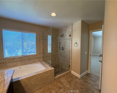 24672 Monita - Photo Thumbnail 25
