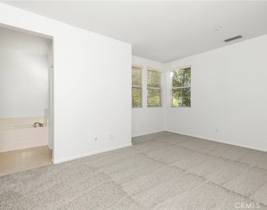 4 Toribeth Street - Photo Thumbnail 8