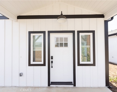 7242 Valley View - Photo Thumbnail 7