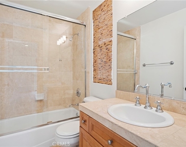 314 1/2 Larkspur Avenue - Photo Thumbnail 25