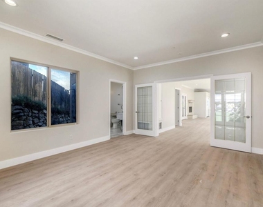 20227 Ash Lane - Photo Thumbnail 9