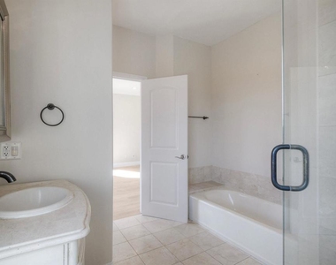 20227 Ash Lane - Photo Thumbnail 15