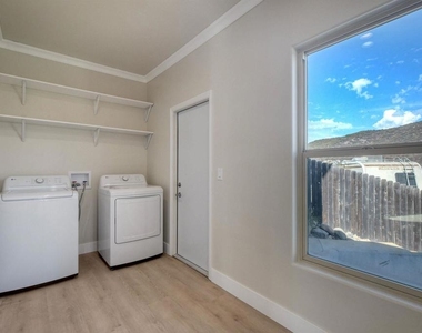 20227 Ash Lane - Photo Thumbnail 17