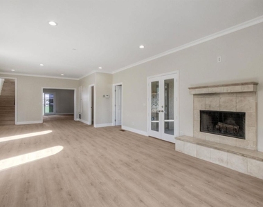 20227 Ash Lane - Photo Thumbnail 7