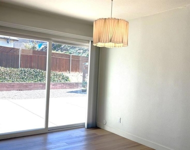 4817 Allied Rd - Photo Thumbnail 5