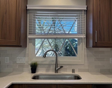 4817 Allied Rd - Photo Thumbnail 4