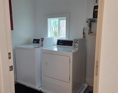 761 Lighthouse Avenue - Photo Thumbnail 3