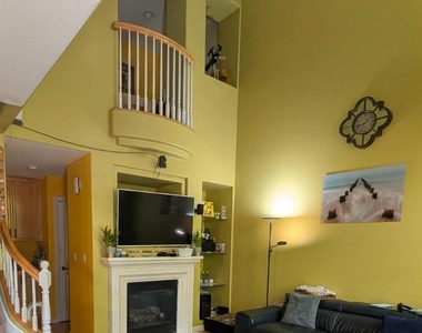 4292 Delacroix Court - Photo Thumbnail 3