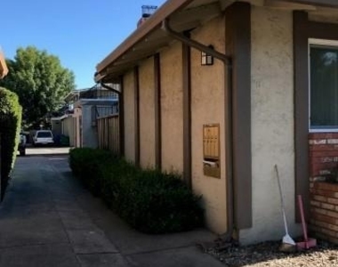 4416 Moorpark Ave - Photo Thumbnail 16