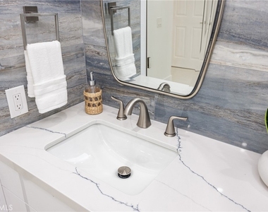25656 Fishermans Drive - Photo Thumbnail 16