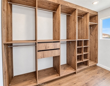 14424 Buvan Court - Photo Thumbnail 18