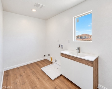 14424 Buvan Court - Photo Thumbnail 19
