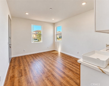 14424 Buvan Court - Photo Thumbnail 10