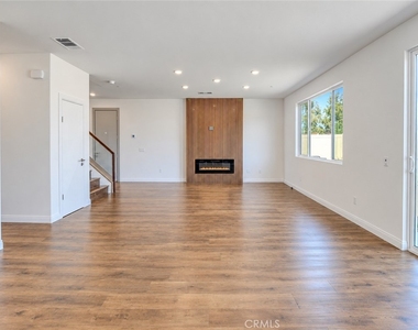 14424 Buvan Court - Photo Thumbnail 6