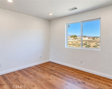 14424 Buvan Court - Photo Thumbnail 20