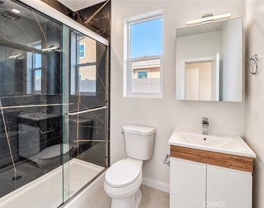14424 Buvan Court - Photo Thumbnail 12